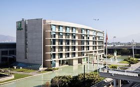 Holiday Inn Santiago - Airport Terminal By Ihg